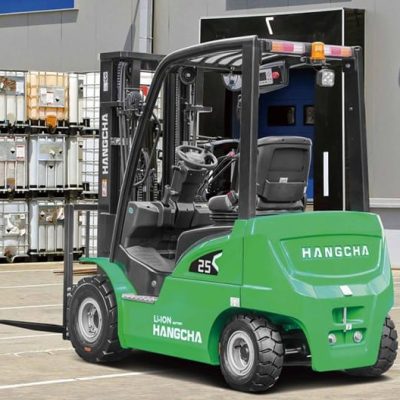 Hangcha XC Series 4-wheel electric forklift, offering stability, power, and efficiency for heavy-duty material handling.